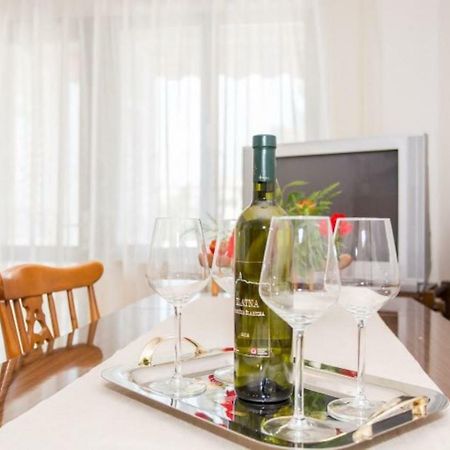 Apartman Morozin Šilo Екстериор снимка